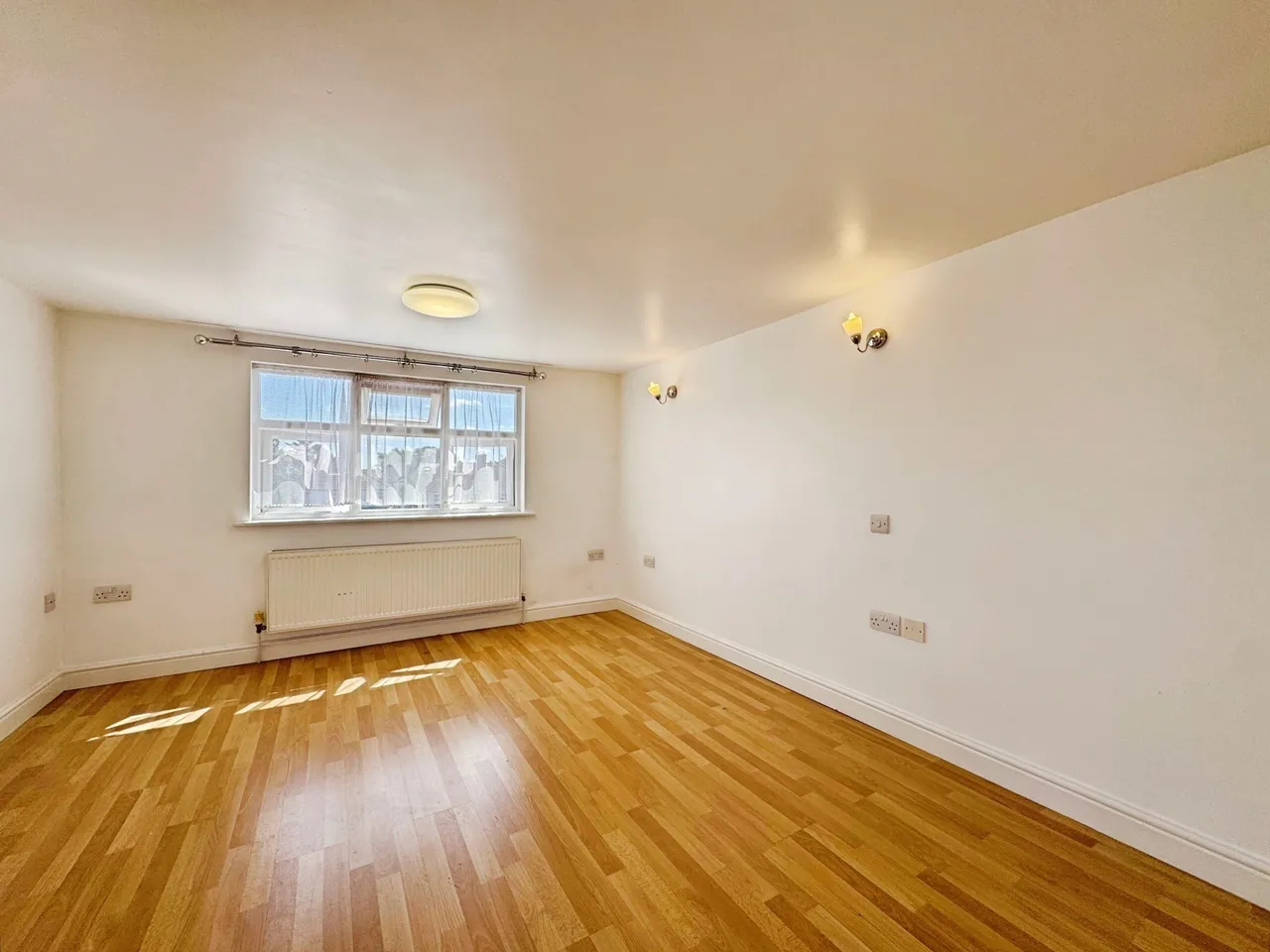 Meadow Gardens, Edgware, HA8, photo 4
