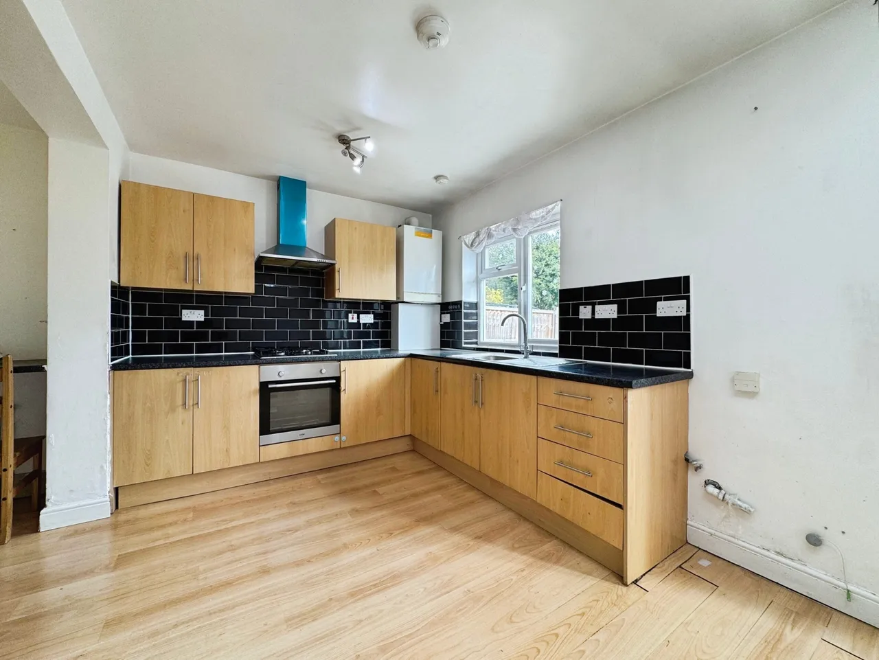 Meadow Gardens, Edgware, HA8, photo 9