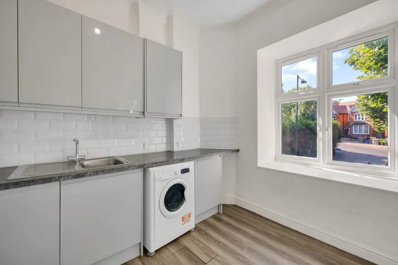 Brondesbury Park, London, NW2, photo 7