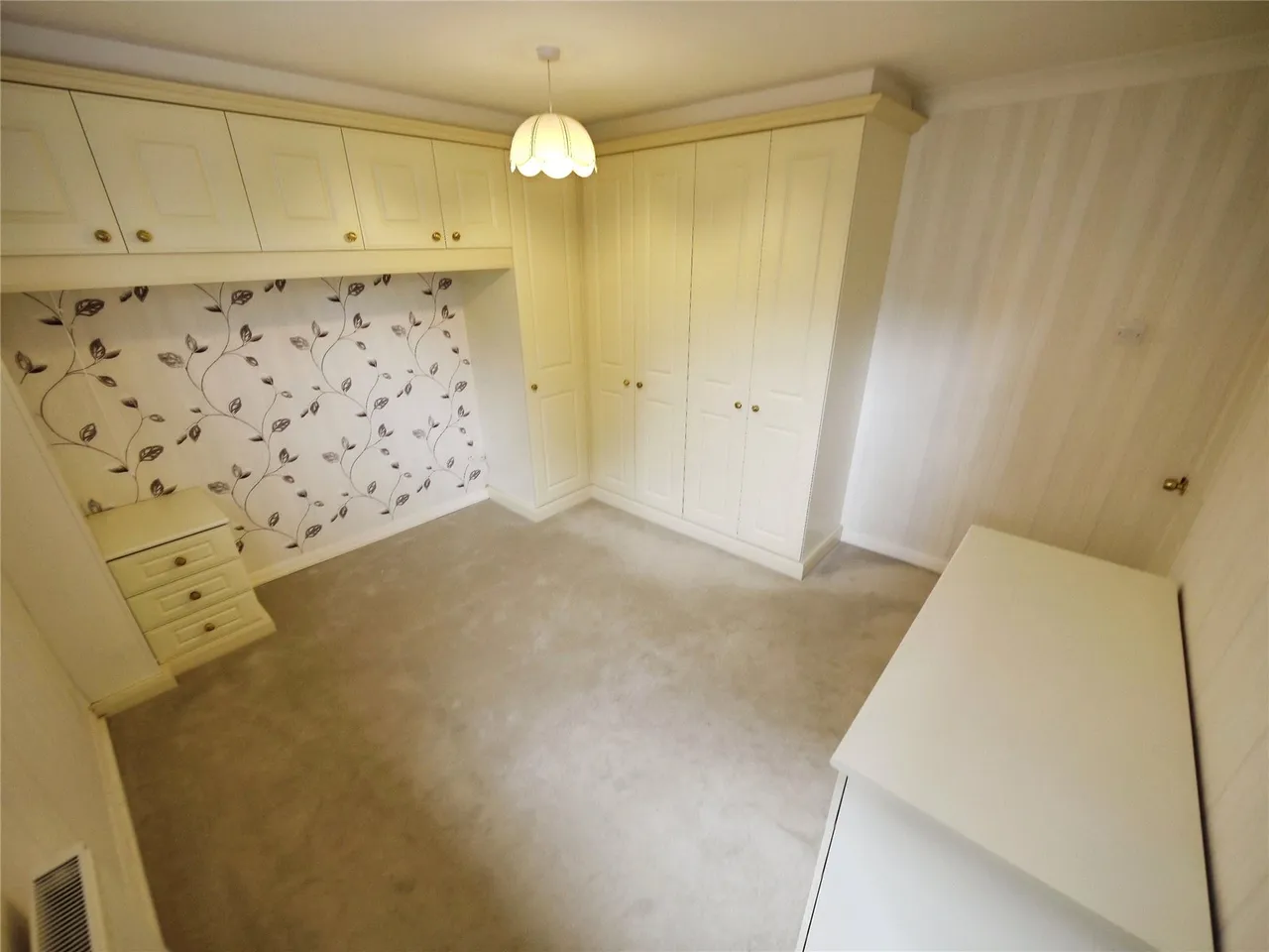 Hutton Road, Shenfield, CM15, photo 12