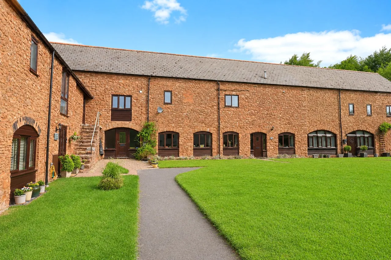 4 bed barn conversion for sale, Fitzhead, Taunton, TA4