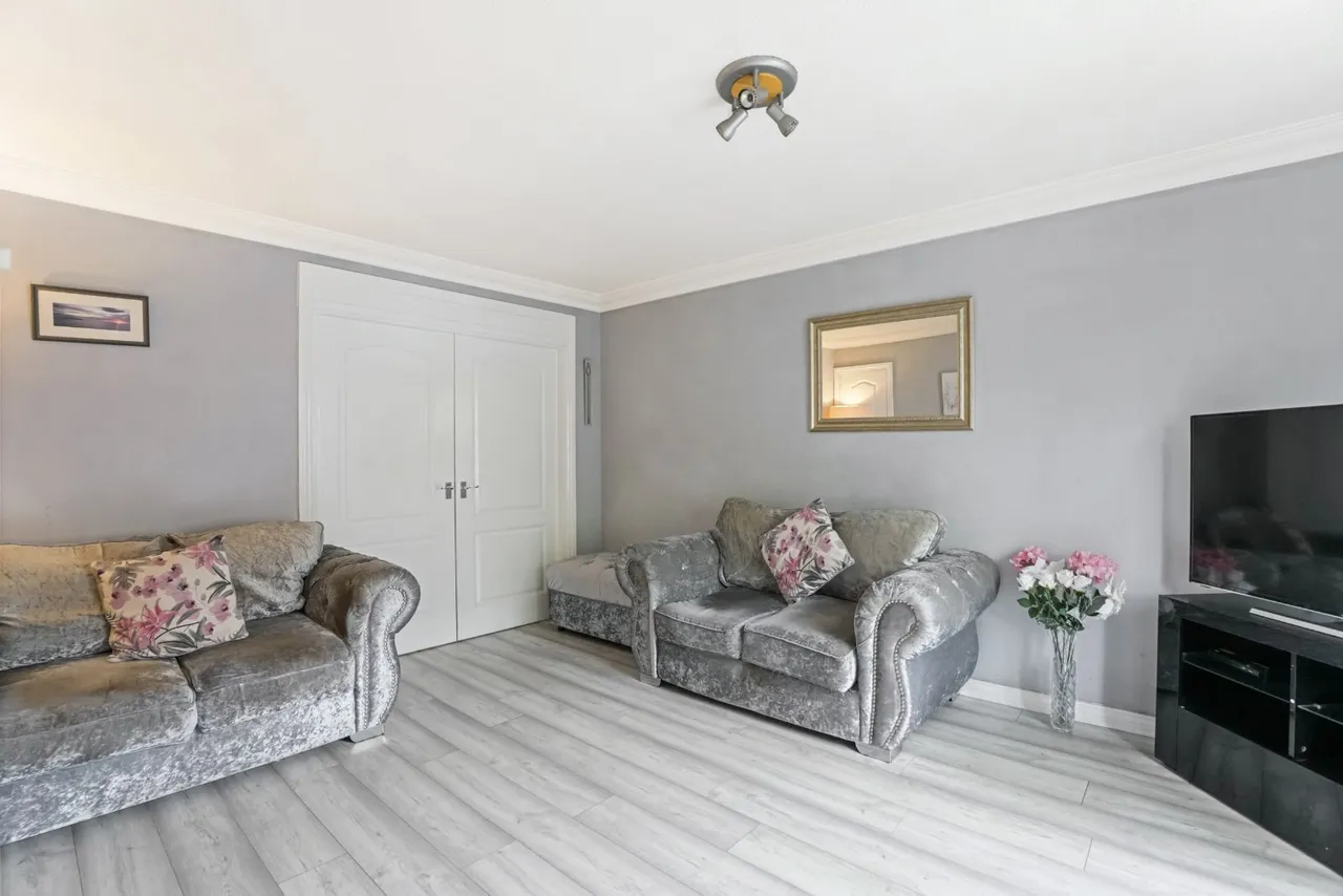 Armour Square, Johnstone, Renfrewshire, PA5, photo 12