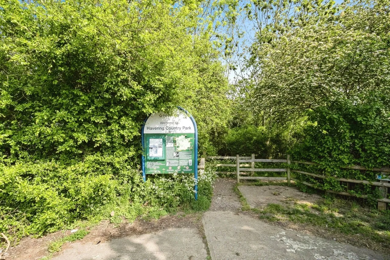 Chaffinch Lodge, 1 St. Johns Road, Romford, RM5, photo 18