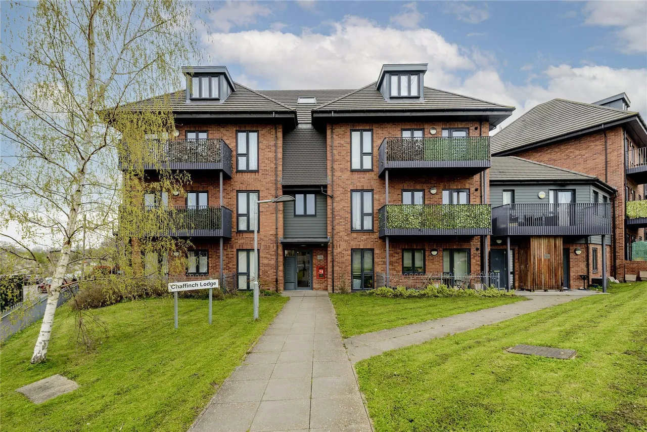Chaffinch Lodge, 1 St. Johns Road, Romford, RM5, photo 2