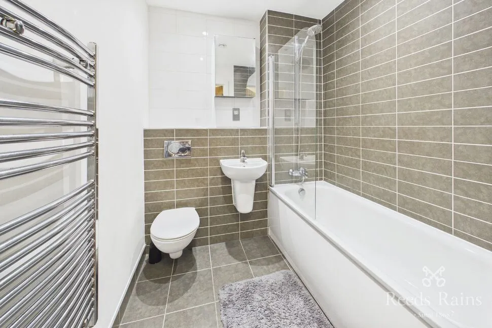 Fern Bank, St. Johns Place, West Yorkshire, WF1, photo 6