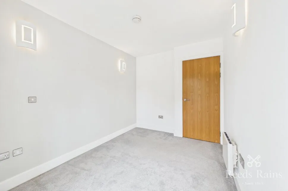 Fern Bank, St. Johns Place, West Yorkshire, WF1, photo 5