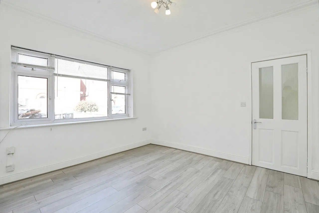 School Road, Winsford, Cheshire, CW7, photo 3