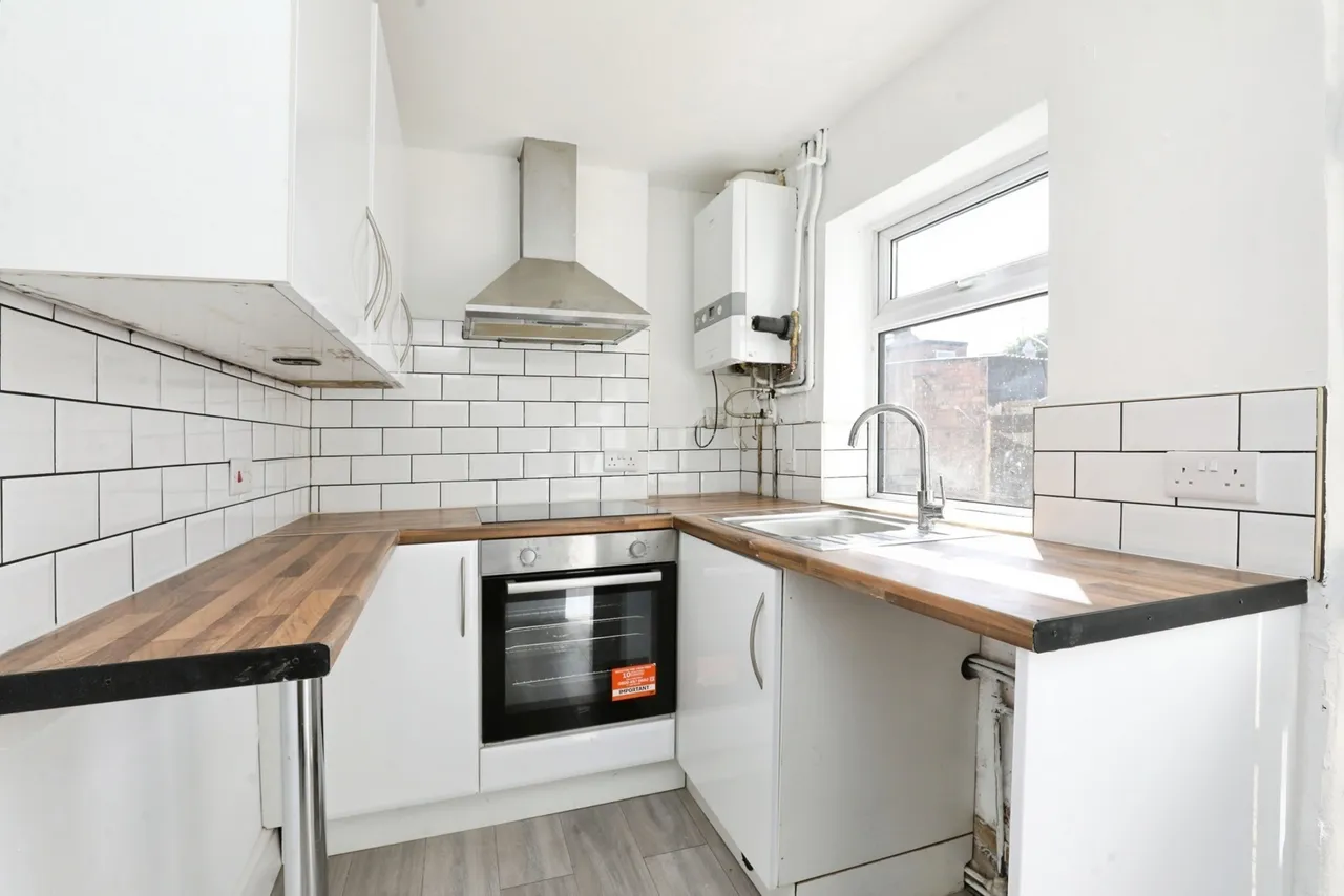 School Road, Winsford, Cheshire, CW7, photo 4