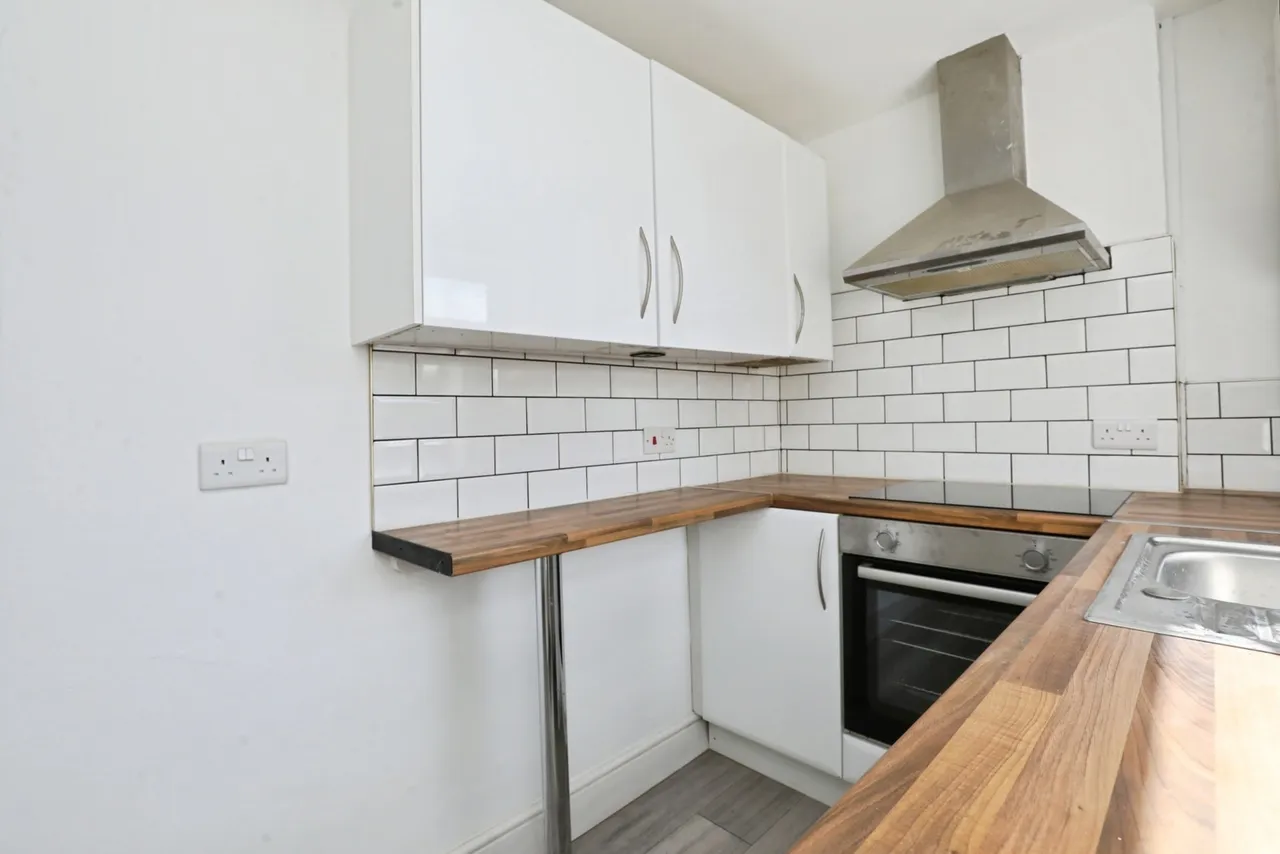 School Road, Winsford, Cheshire, CW7, photo 5
