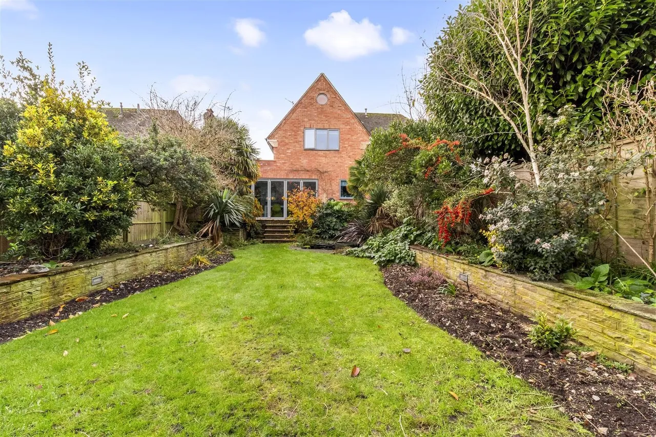 Offington Avenue, Worthing, photo 8