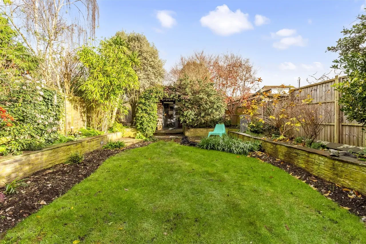 Offington Avenue, Worthing, photo 32