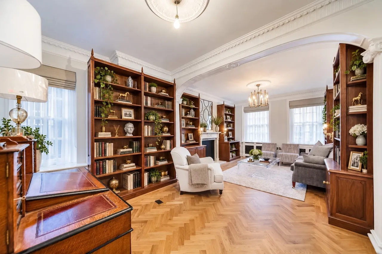 Upper Brook Street, London, W1K, photo 2