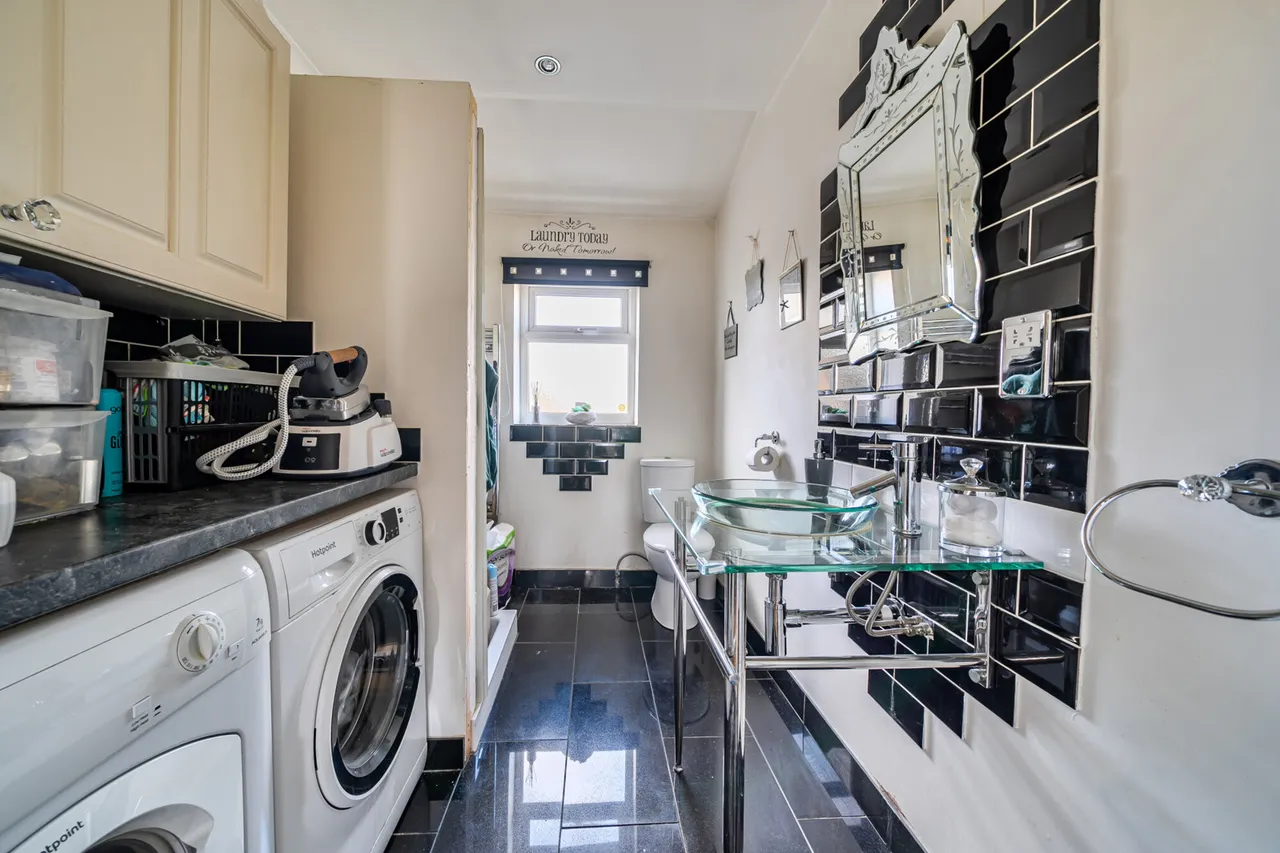 Eastcote Lane, Harrow, HA2, photo 13