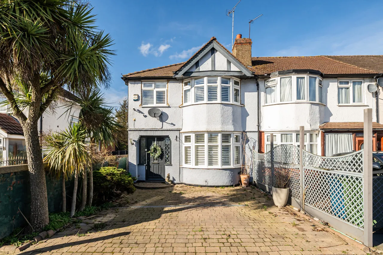 Eastcote Lane, Harrow, HA2, photo 18