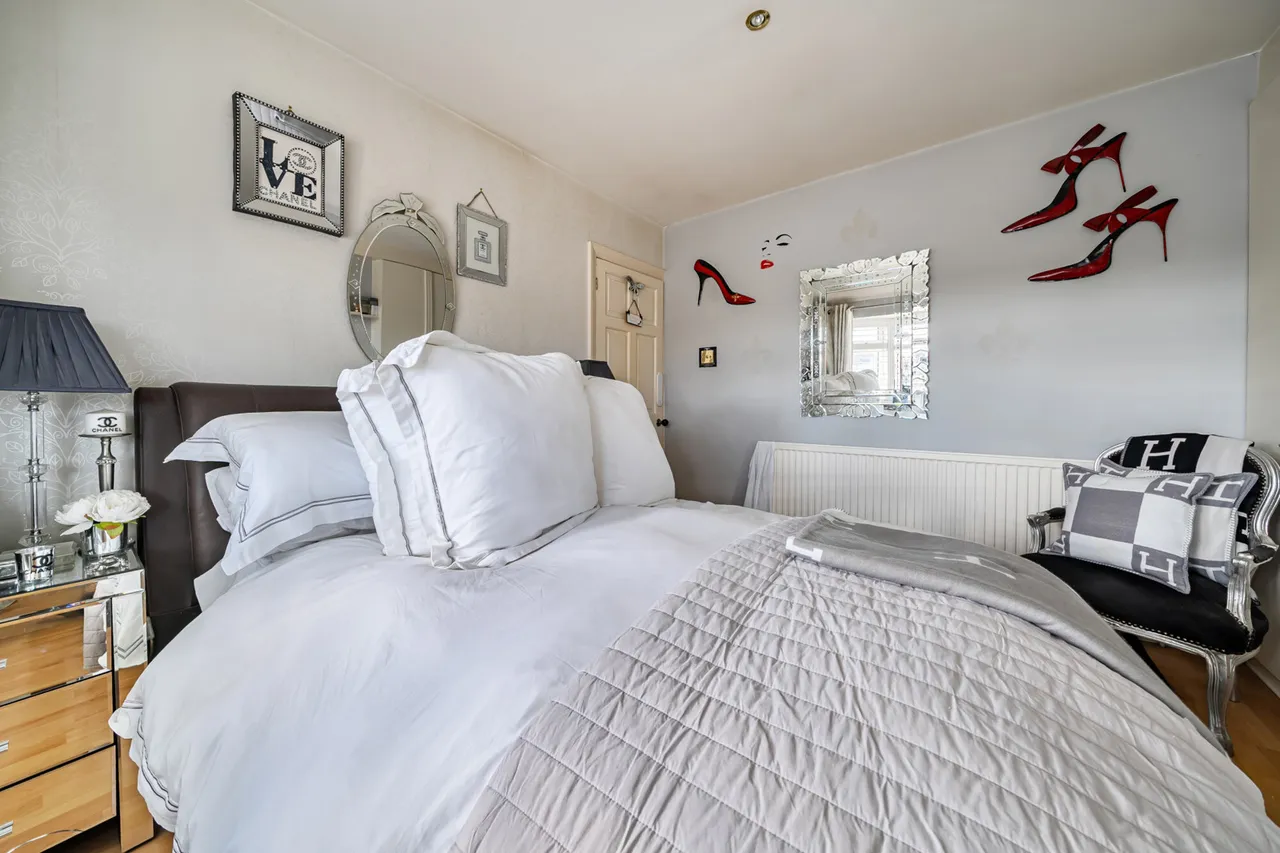 Eastcote Lane, Harrow, HA2, photo 6