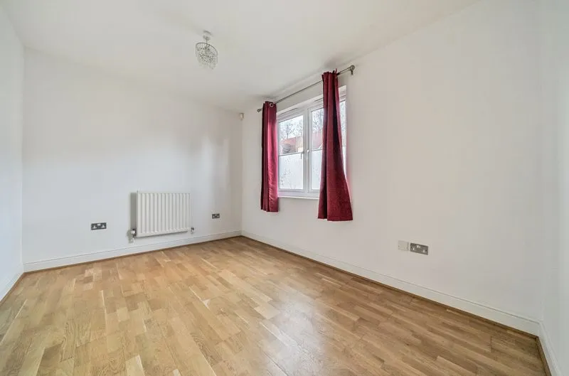 Oscar Close, Purley CR8 2LU, photo 15