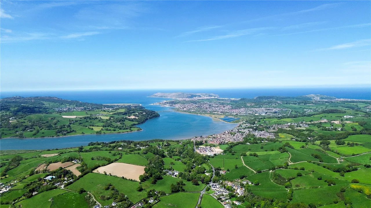 Glan Conwy, Colwyn Bay, Conwy, LL28 5SL, photo 46