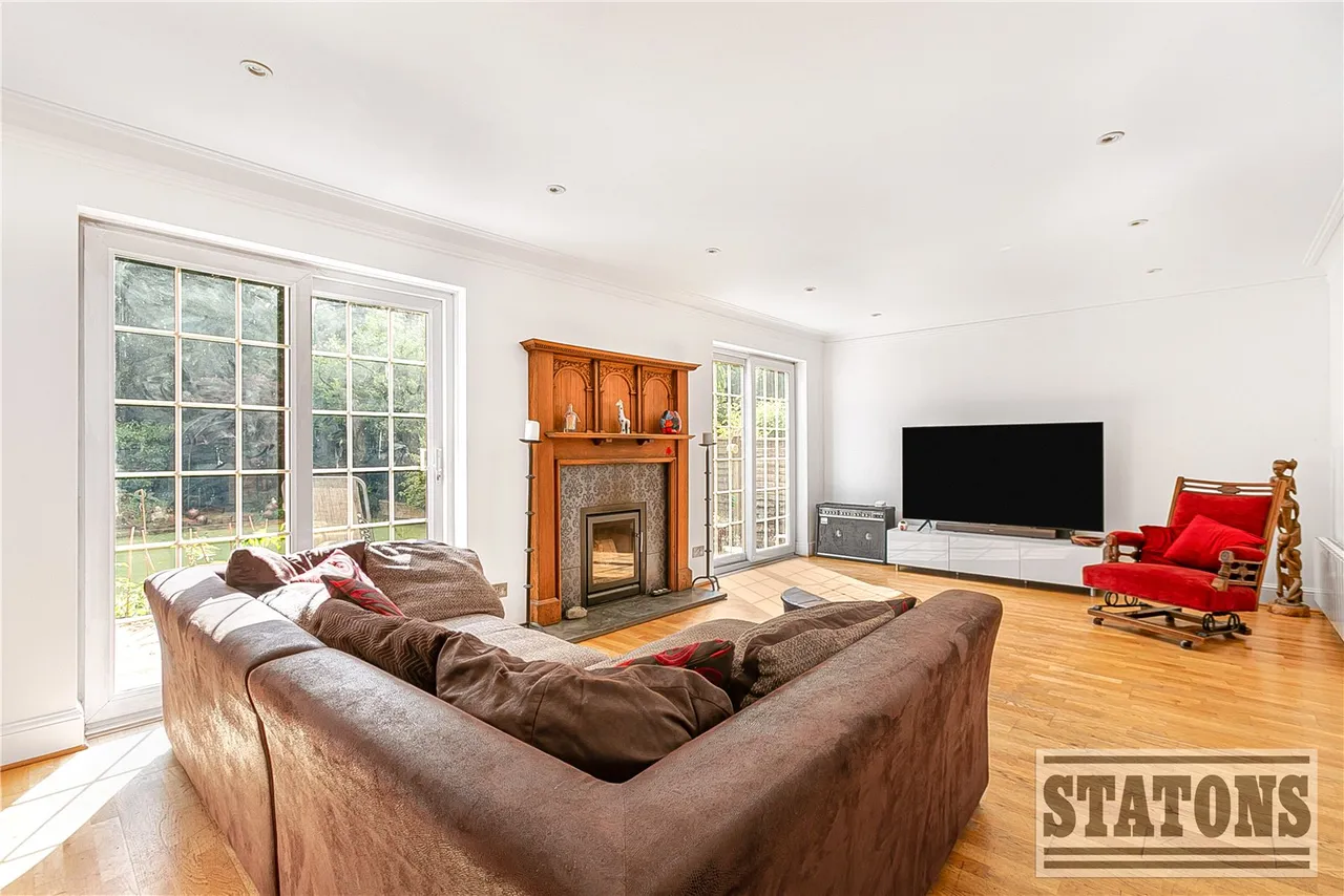 Rockways, Arkley, Hertfordshire, EN5 3JJ, photo 3