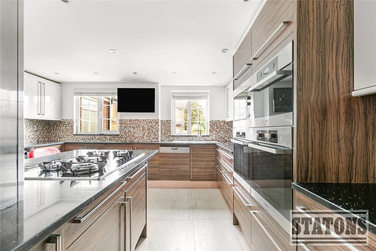 Rockways, Arkley, Hertfordshire, EN5 3JJ, photo 8