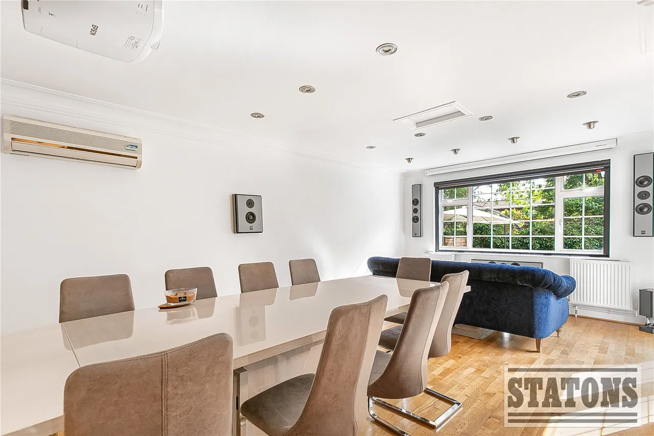 Rockways, Arkley, Hertfordshire, EN5 3JJ, photo 9