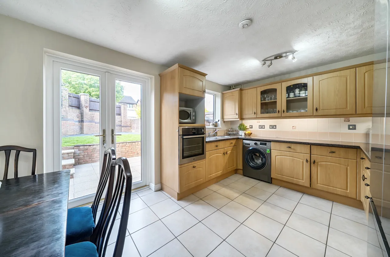 Lydford Close, Frimley, Camberley, Surrey, GU16 9FN, photo 5