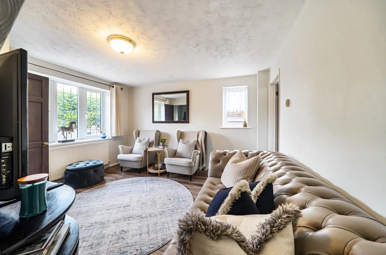 Lydford Close, Frimley, Camberley, Surrey, GU16 9FN, photo 2