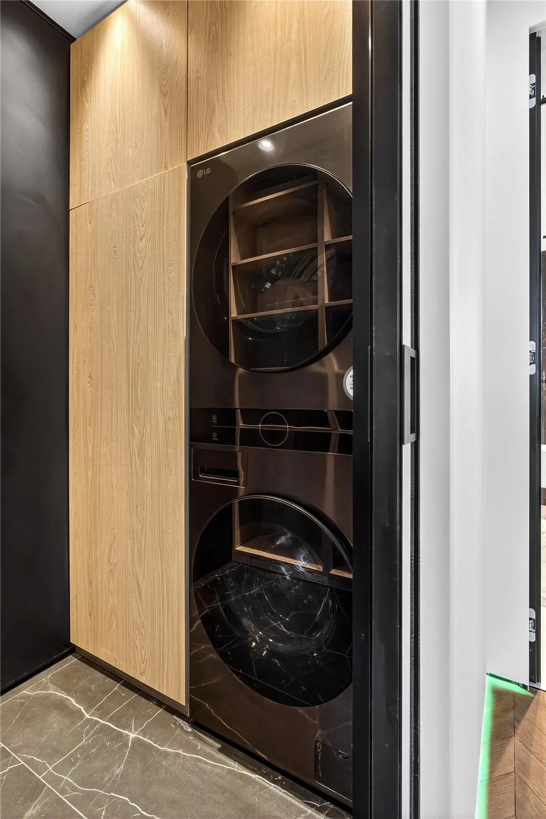 Clapperknapper, Ebbsfleet Valley, DA10, photo 62