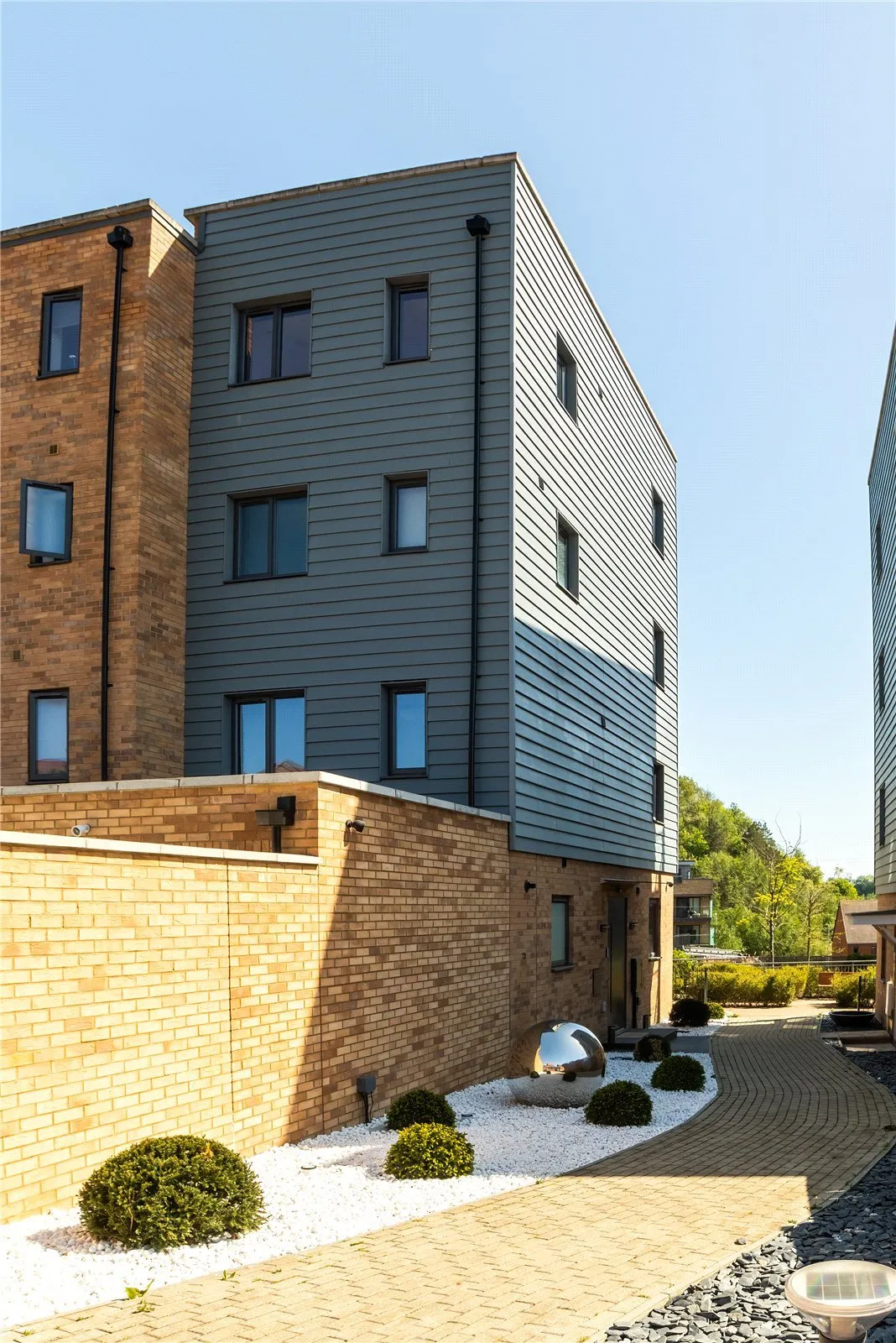 Clapperknapper, Ebbsfleet Valley, DA10, photo 77