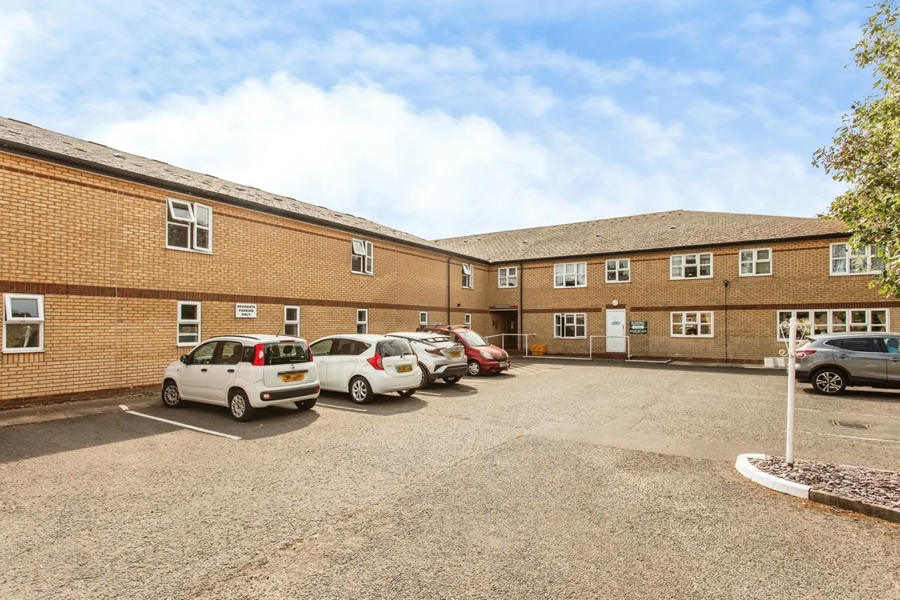 1 bed flat for sale — Southchurch Rectory Chase, Southend-on-Sea, Essex, SS2