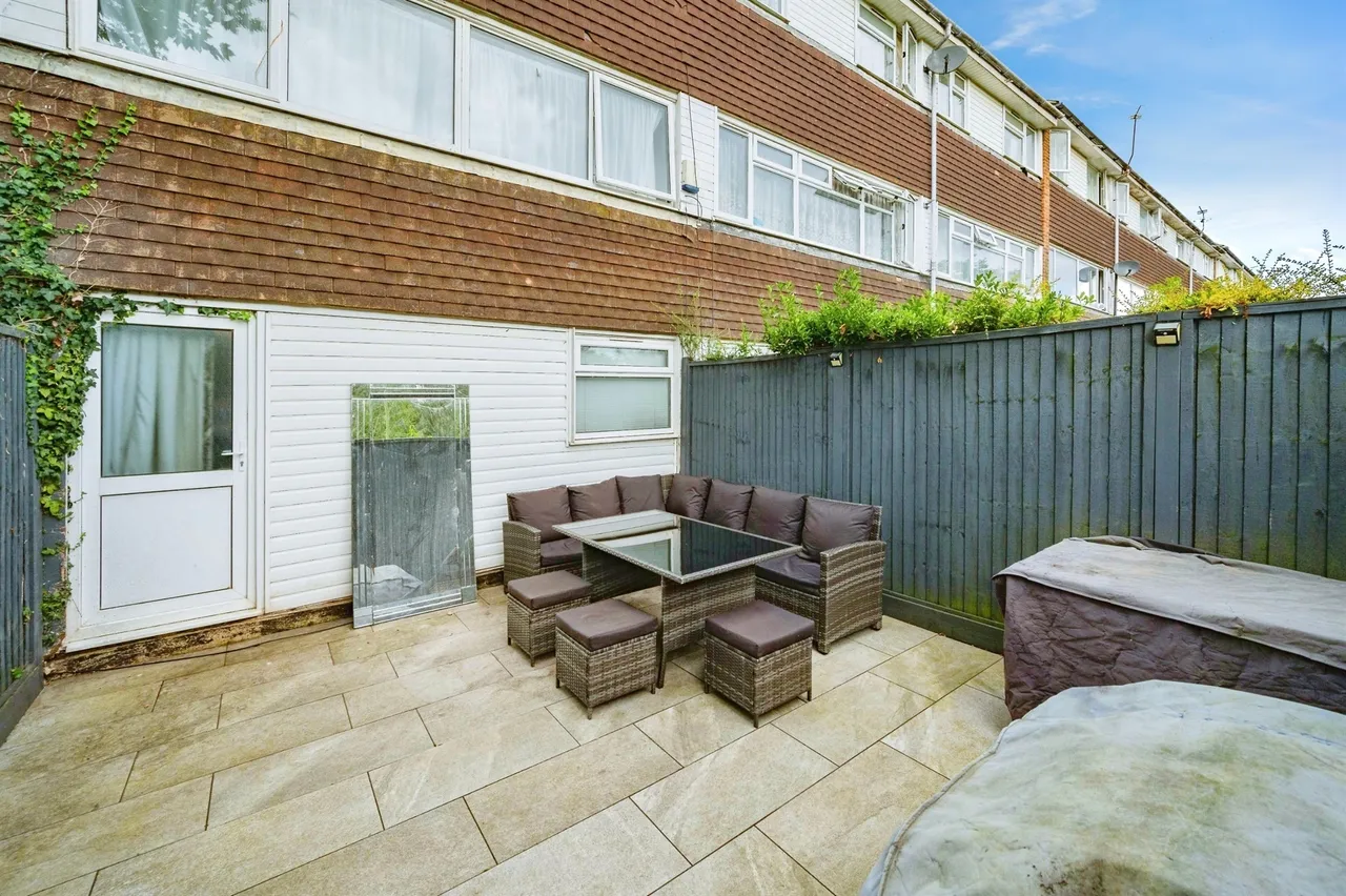1 bed flat for sale — The Wye, Hemel Hempstead