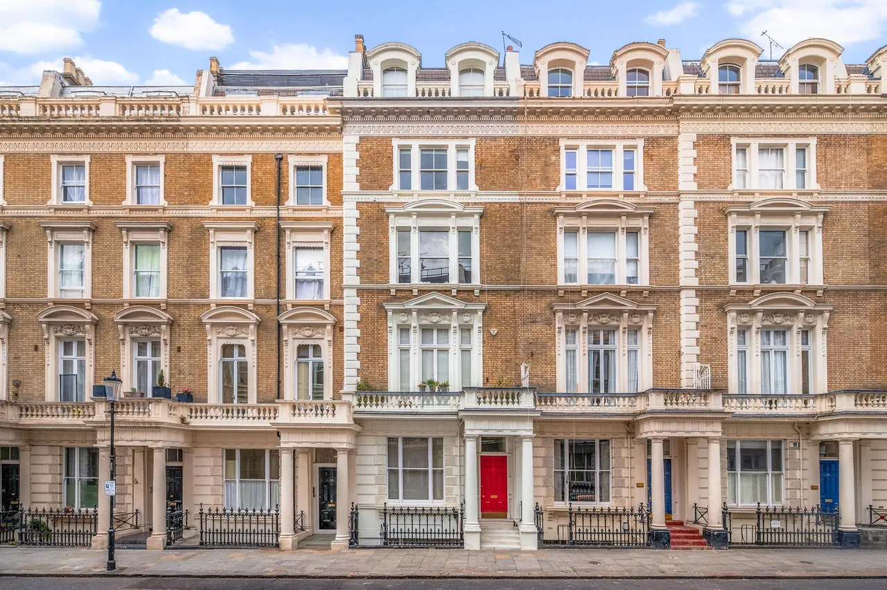 2 bed flat for sale, Clanricarde Gardens, W2