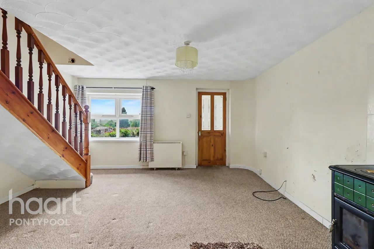 Varteg Road, Pontypool, NP4, photo 5