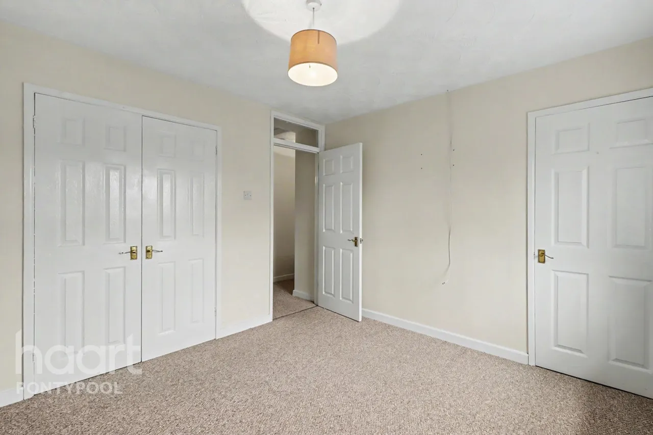 Varteg Road, Pontypool, NP4, photo 11