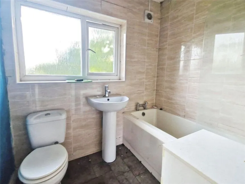 Newgate Drive, Little Hulton, M38, photo 7