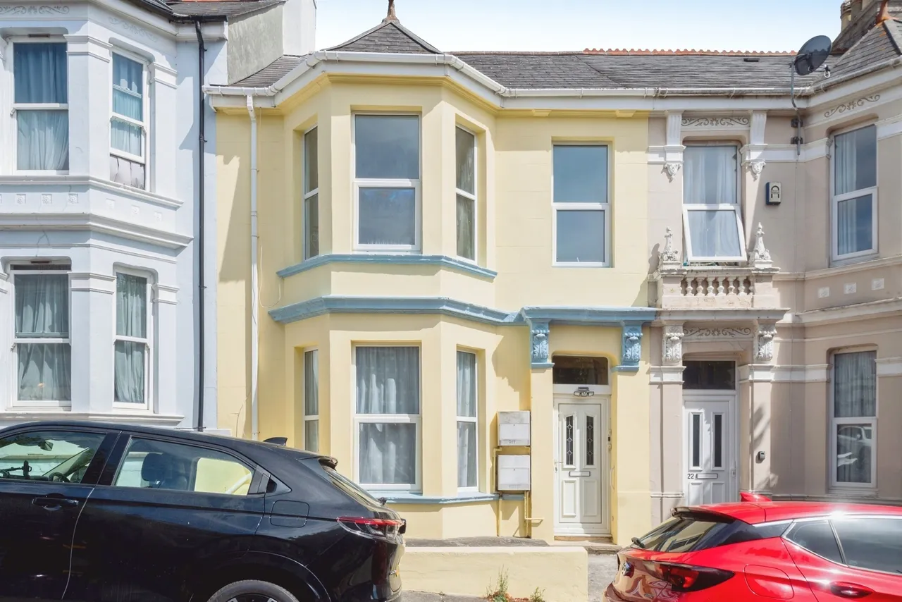 1 bed flat for sale — Diamond Avenue, Plymouth