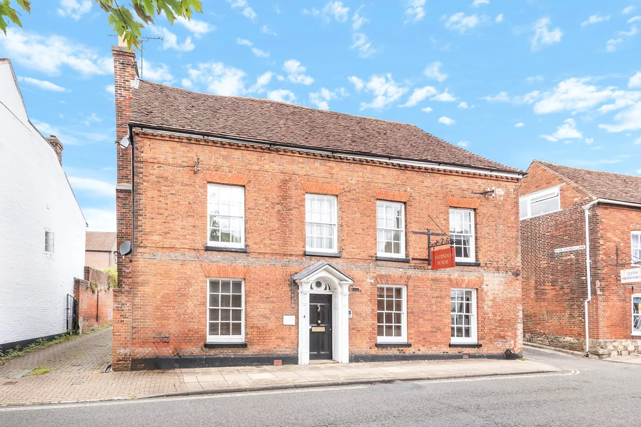 1 bed flat for sale — 33 Hyde Street, Winchester, SO23