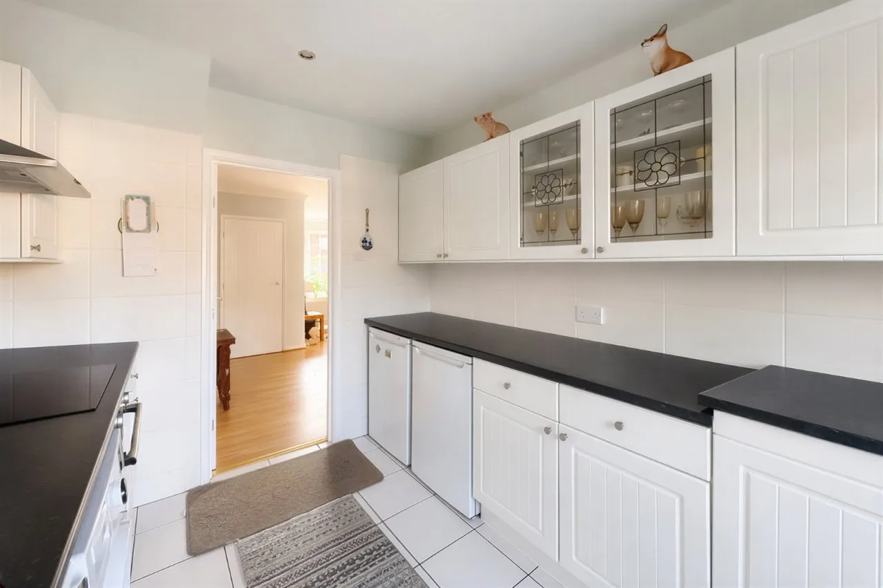 East Preston, Littlehampton, BN16, photo 8