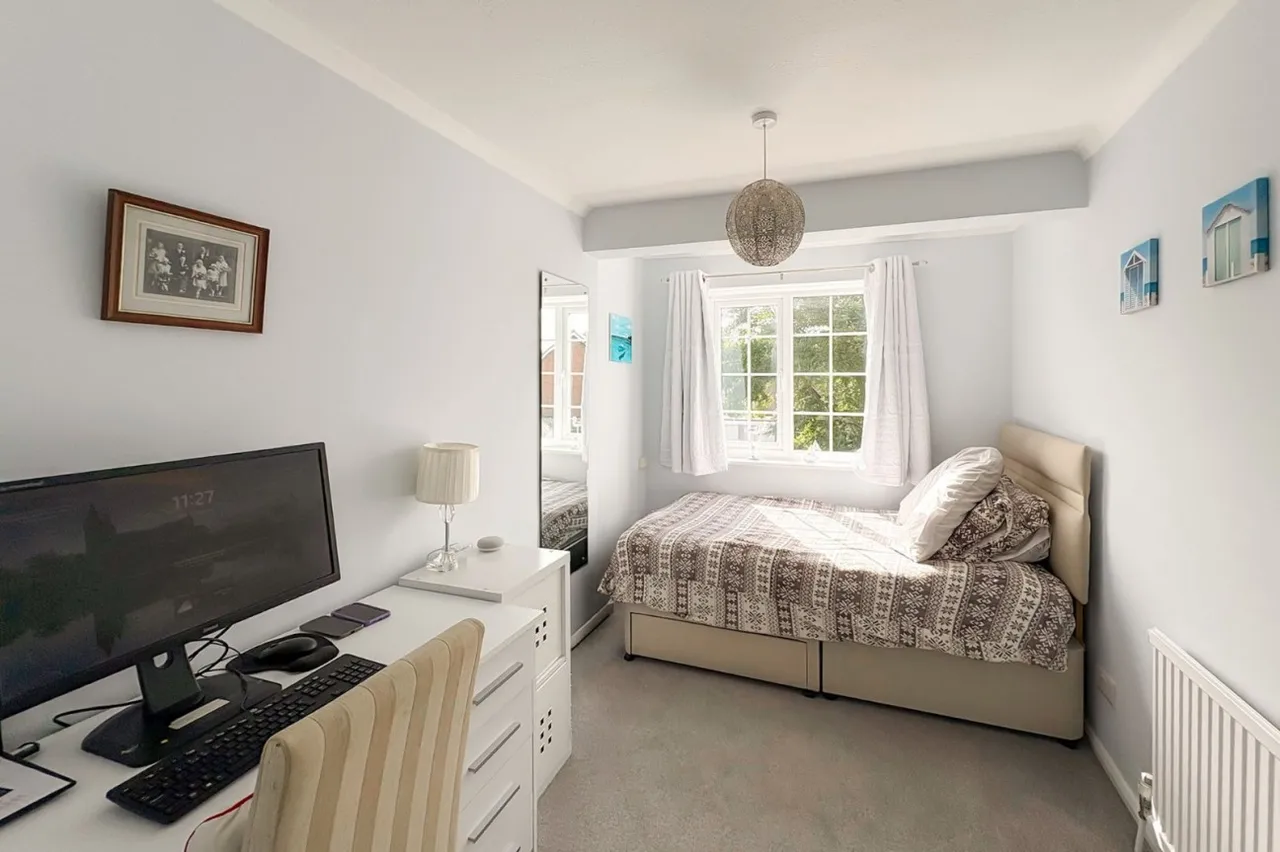 East Preston, Littlehampton, BN16, photo 11