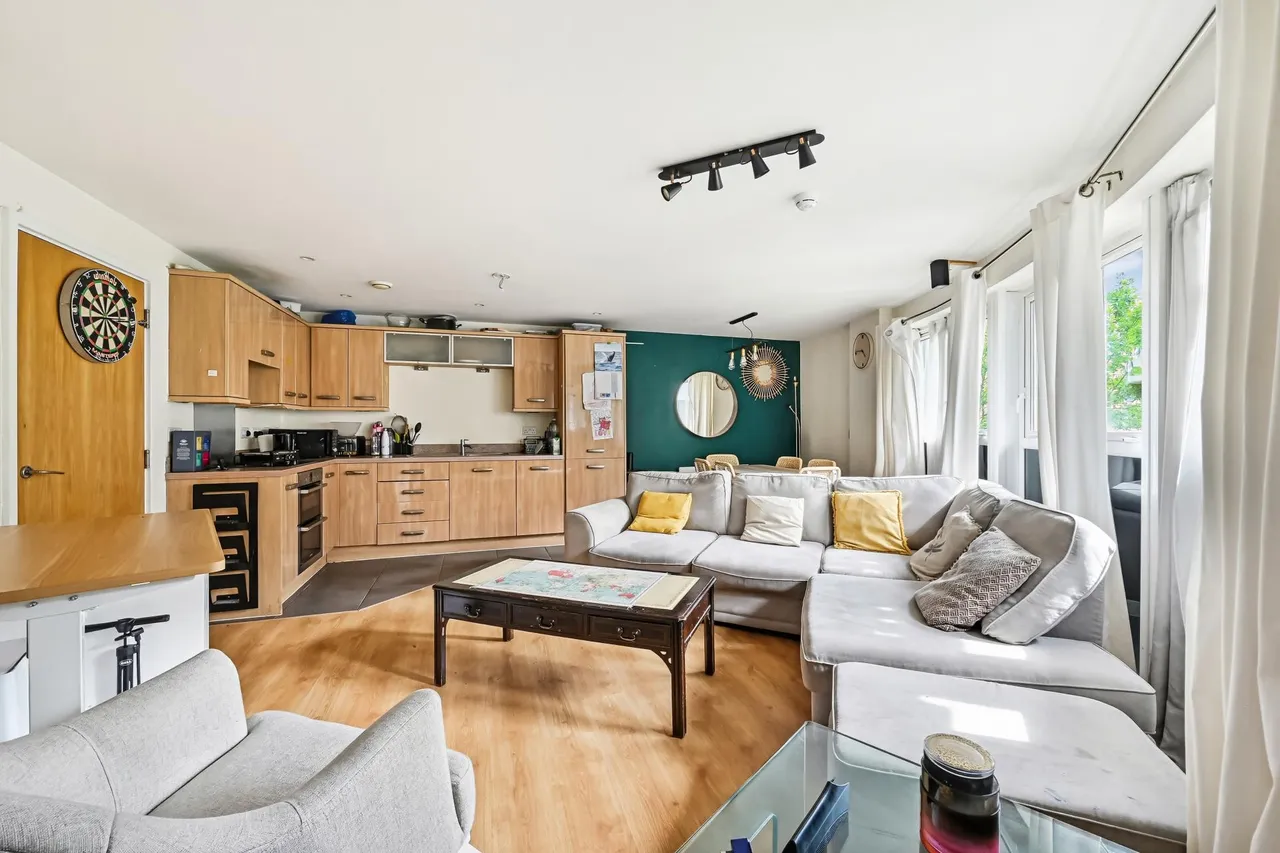 Lanadron Close, Isleworth, TW7, photo 2