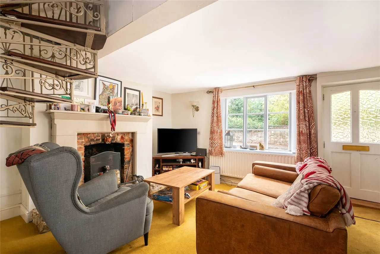 High Street, Harrold, MK43, photo 9