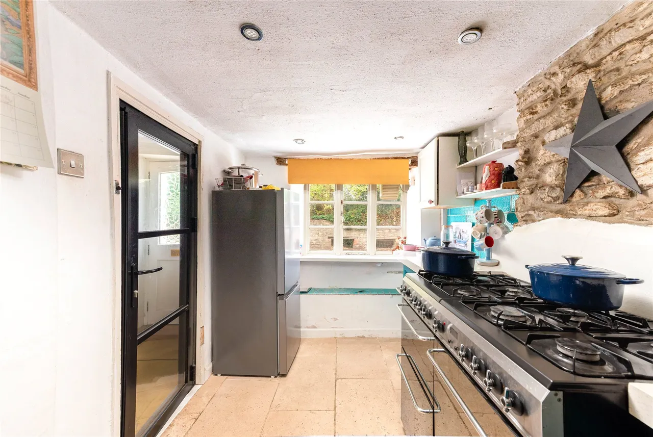 High Street, Harrold, MK43, photo 6