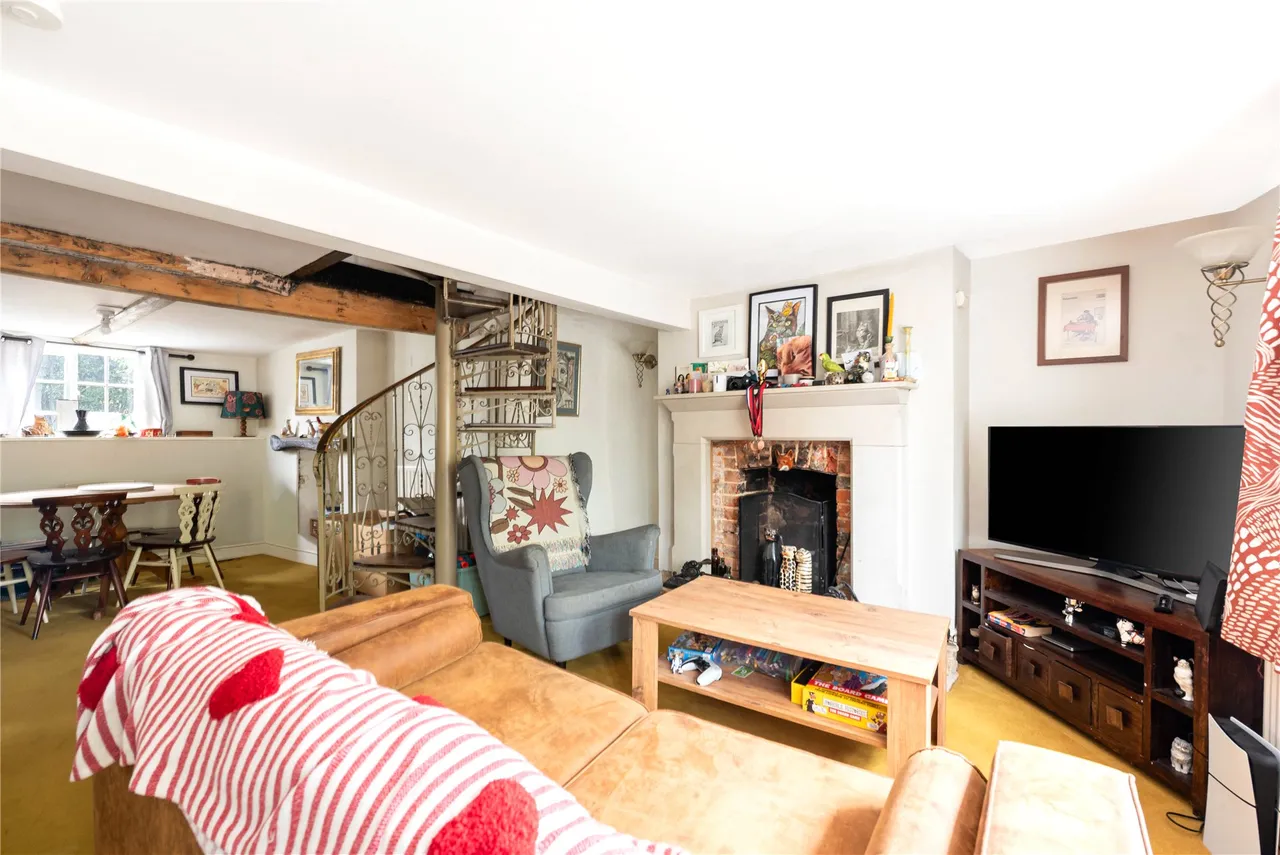 High Street, Harrold, MK43, photo 8
