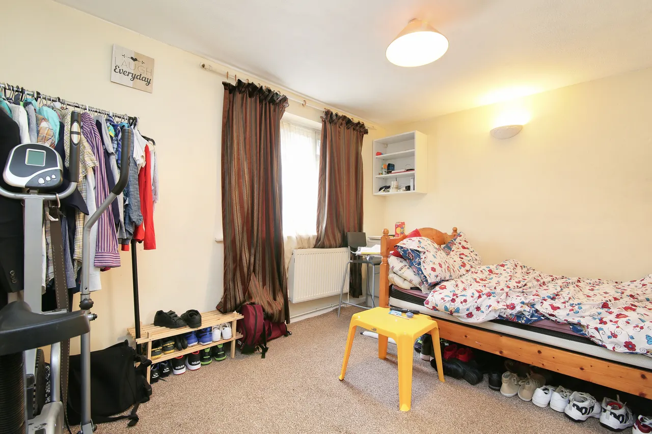 Thornton Heath, CR7, photo 10