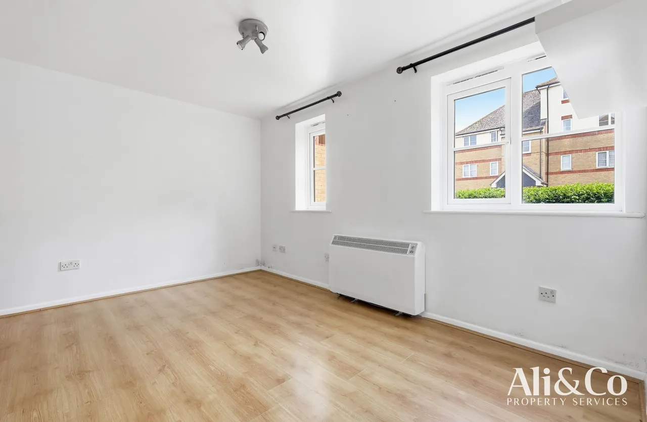 Lewes Close, Grays, Essex, RM17 6QG, photo 7