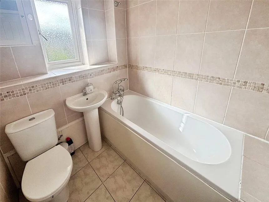Gleneagles Road, Perton, Staffordshire, WV6, photo 8