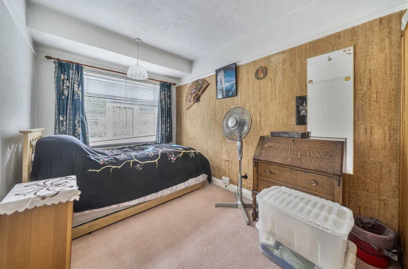 Russell Green Close, Purley CR8 2NR, photo 14