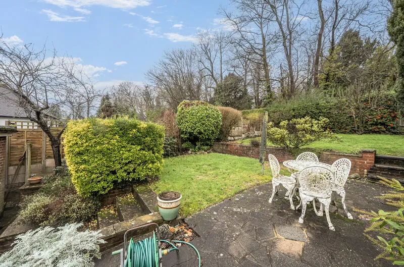 Russell Green Close, Purley CR8 2NR, photo 16