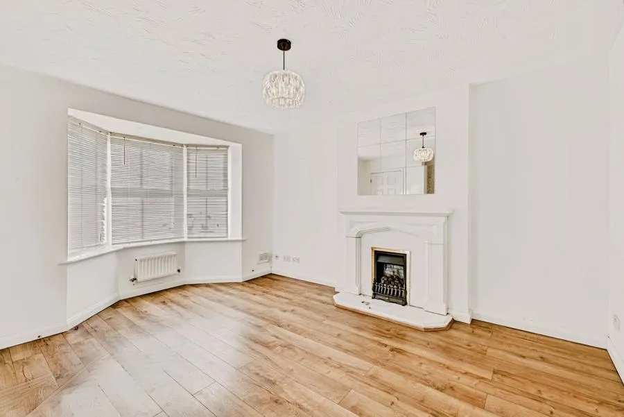 4 bed house to rent, Woodgate Road, Wootton, NN4