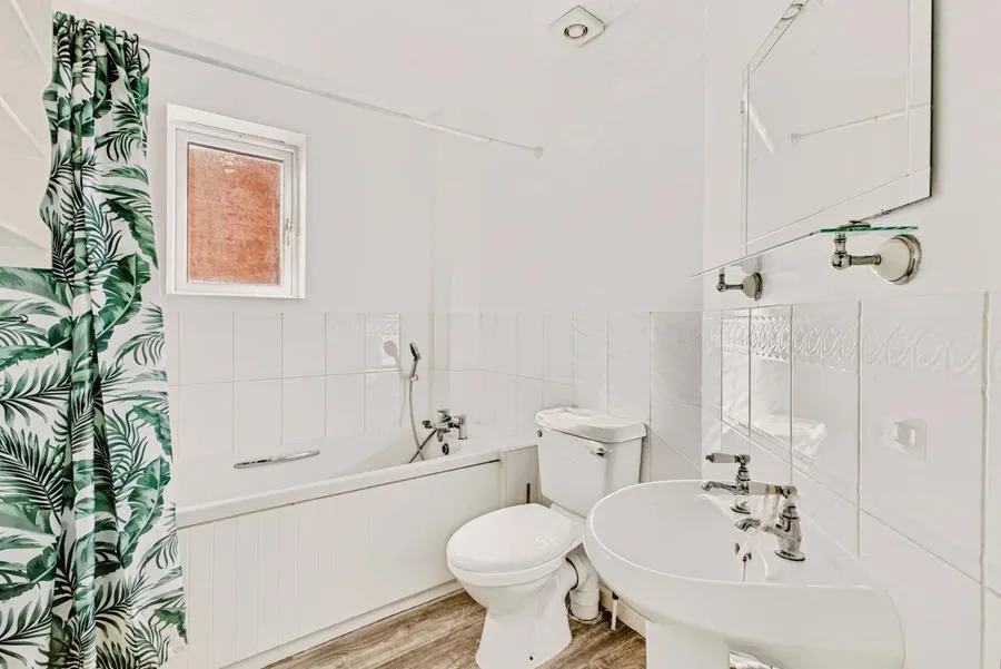 Woodgate Road, Wootton, NN4, photo 11