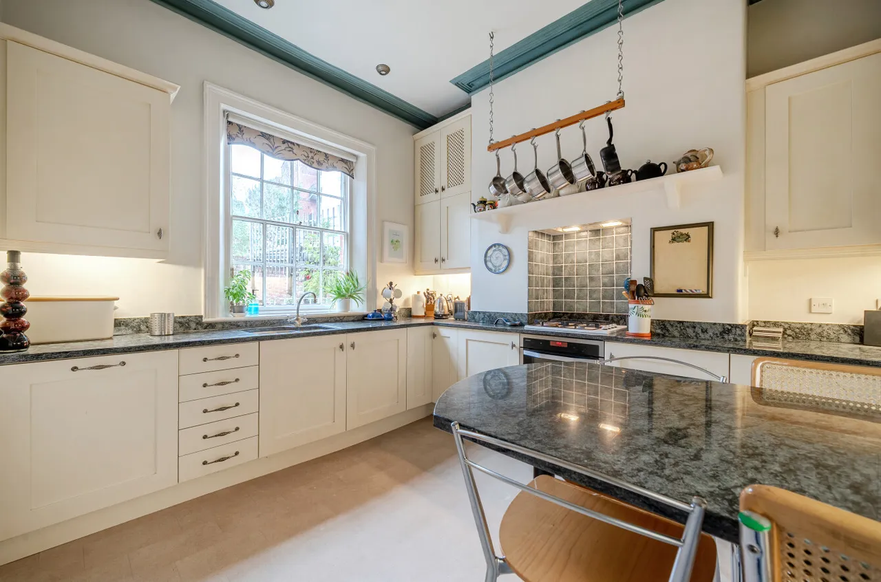St. James Terrace, Winchester, SO22, photo 6